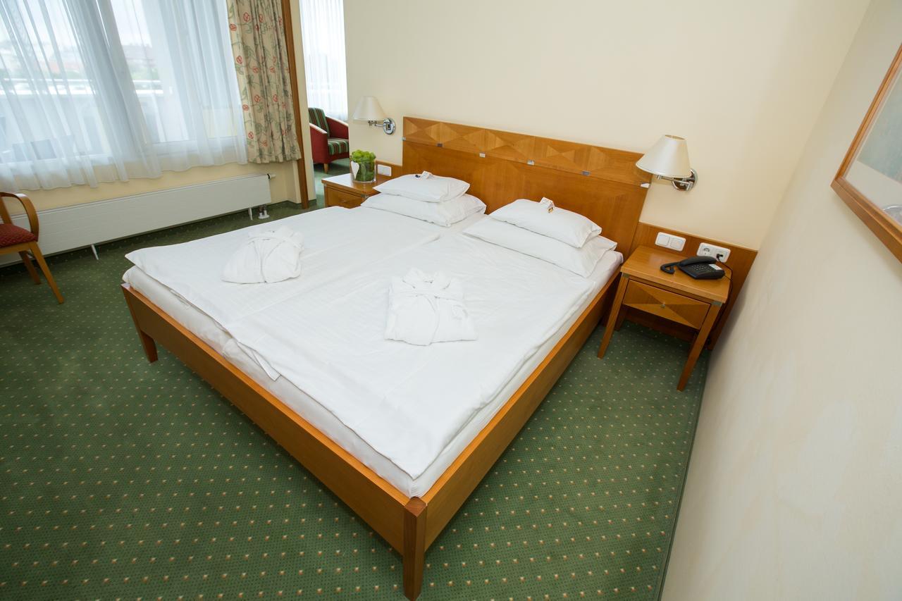 Hotel Badener Hof Esterno foto